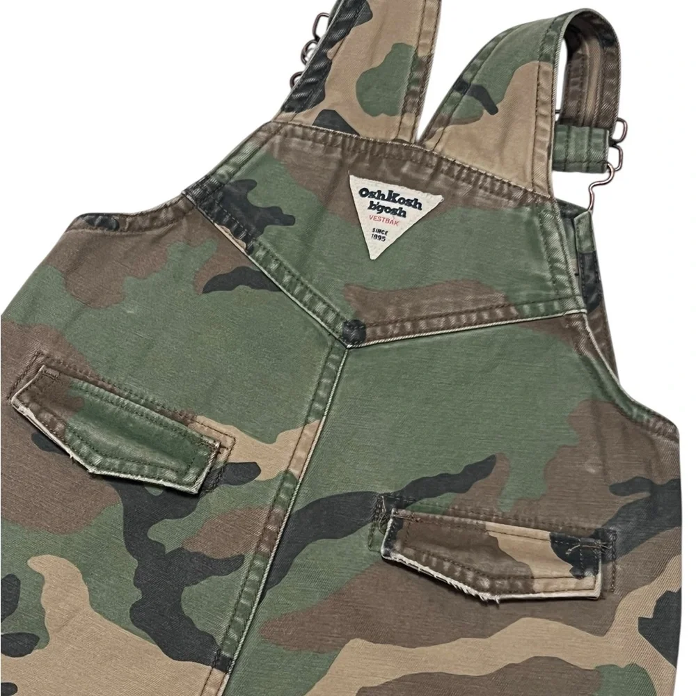 OshKosh b'gosh Vestbak Camo Cargo Overalls 18 Months Snap Leg Distressed Army